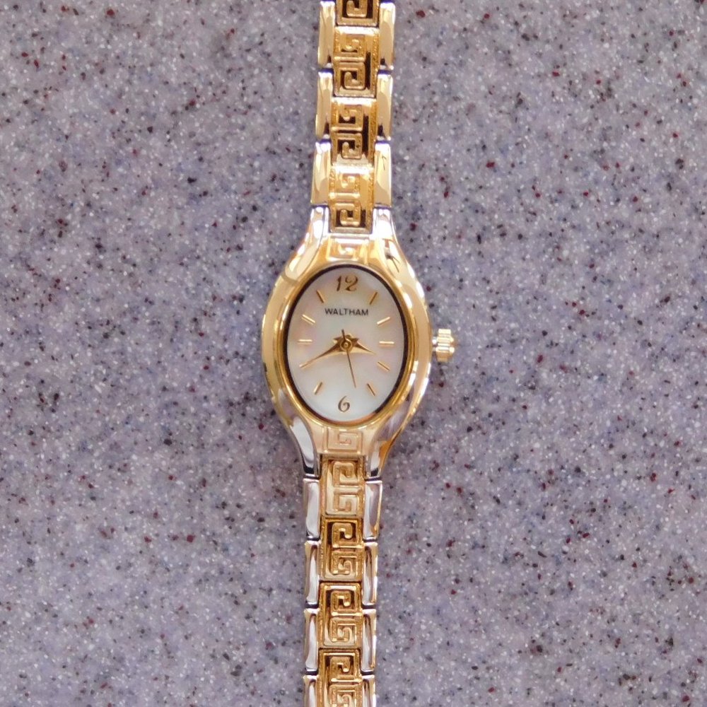 Waltham women’s wrist watch